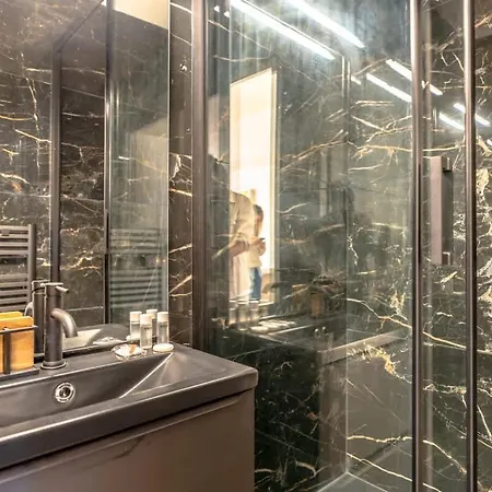 Roussel L Bright & Ac L Shellter 公寓 圣特罗佩