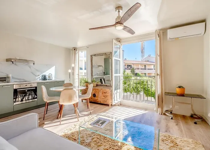 Roussel L Bright & Ac L Shellter Daire